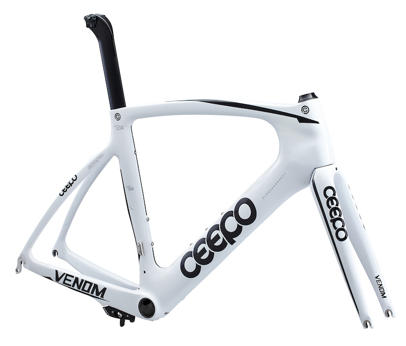 venom triathlon bike