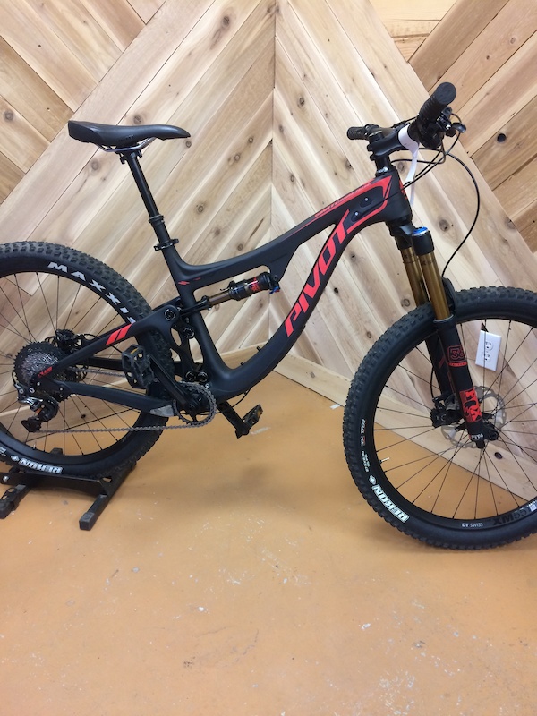 2016 pivot switchblade