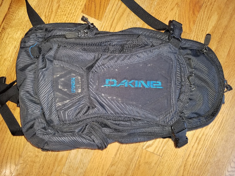 dakine nomad pack