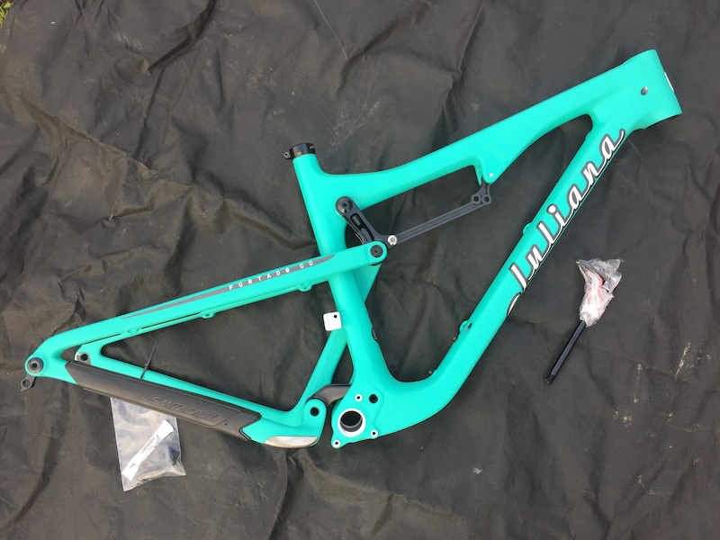 santa cruz juliana furtado