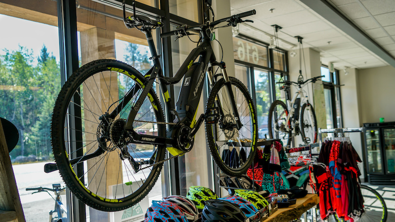 gt men's aggressor pro mountain bike weight