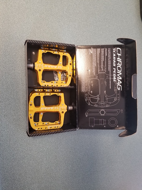 0 Chromag Scarab Pedals, NEW (Gold)