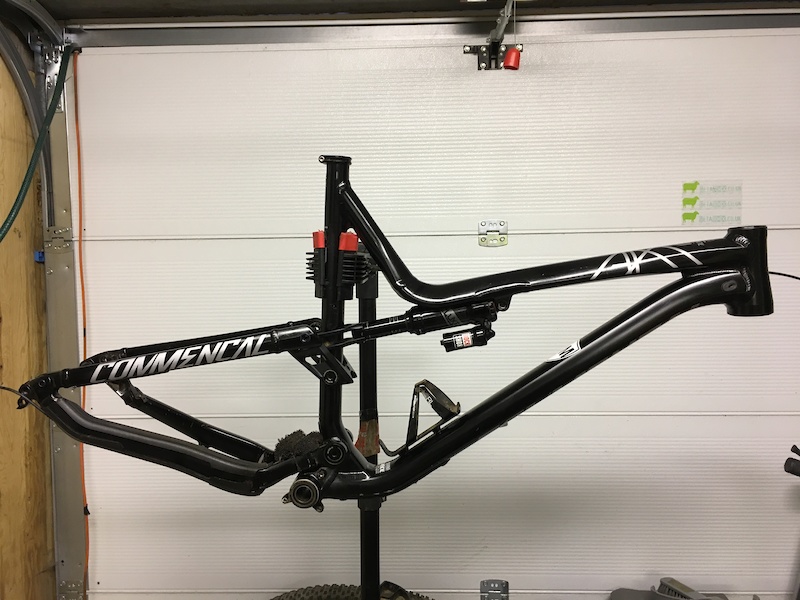 2017 Commencal Meta AM v4.2 + rockshox super deluxe For Sale