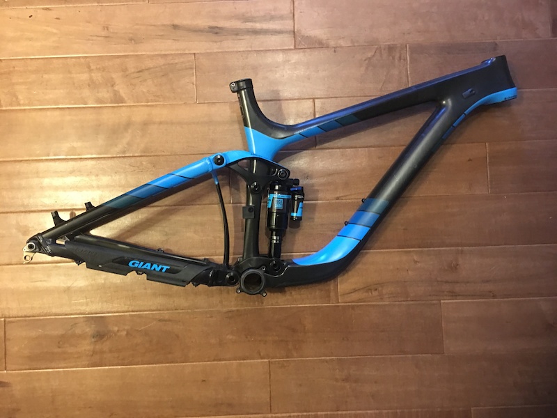 giant reign carbon frame