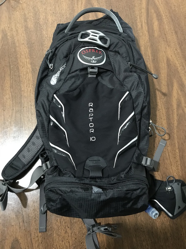 osprey raptor 10 daypack