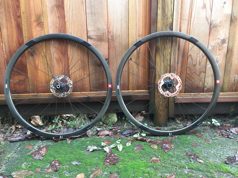 3t discus c35 team stealth carbon clincher disc road wheelset