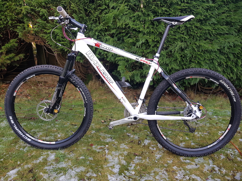 Kinesis maxlight XC Pro2, Lightweight, Med frame For Sale