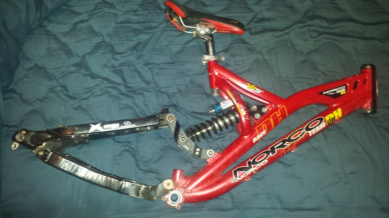 2005 Norco team DH with fox dhx 5