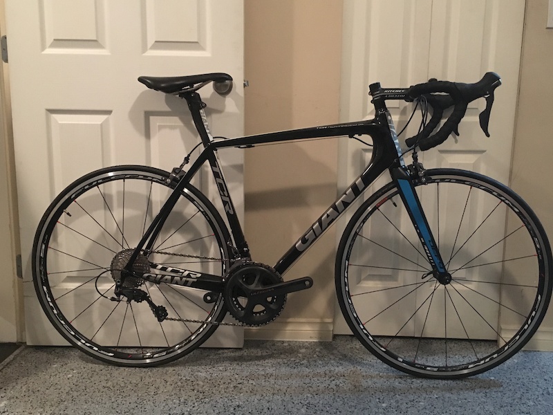 2011 Giant TCR Advanced SL 1, brand-new wheels and groupset