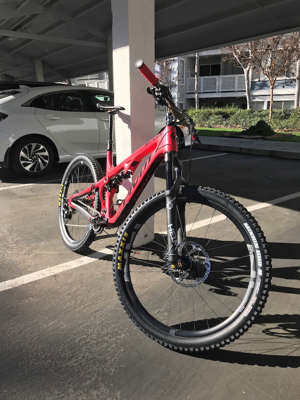 2018 pivot mach 5.5 specs