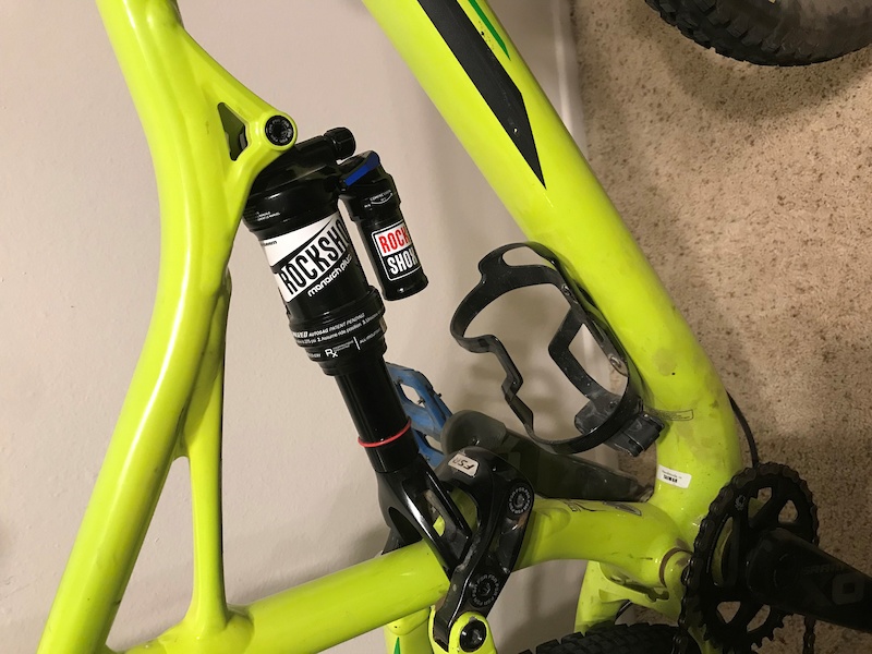 Rockshox monarch plus rc3 2024 specialized stumpjumper