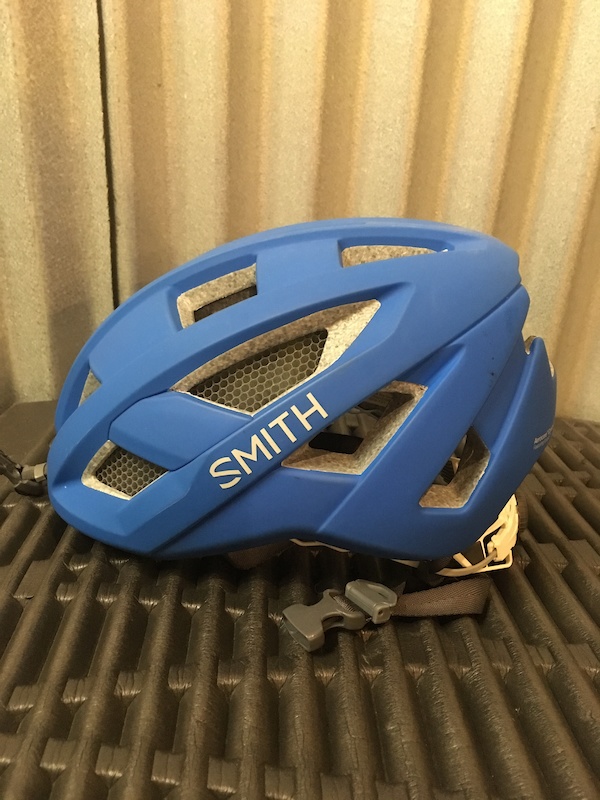 2017 Smith Route MIPS medium worn 5 times