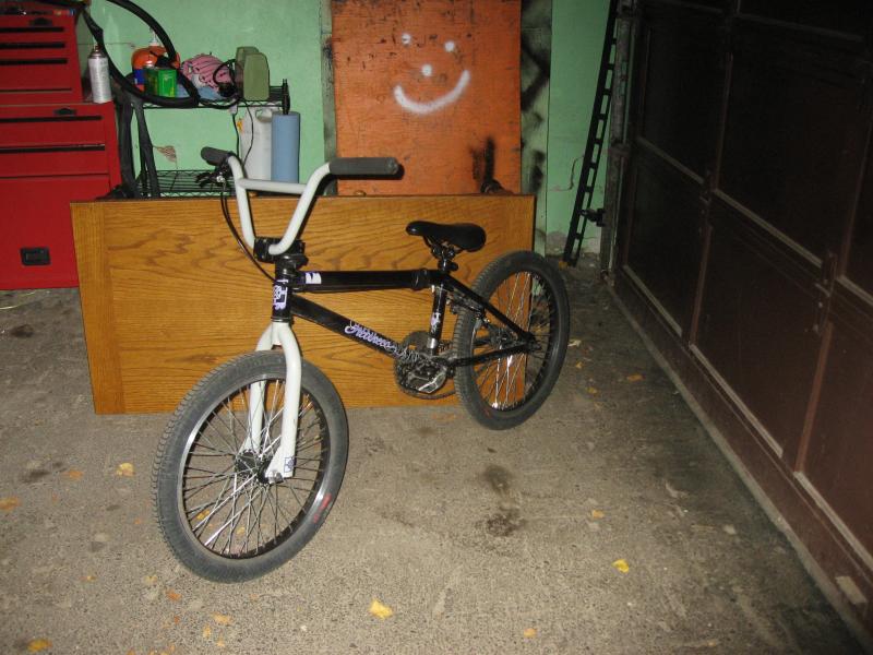 brand new fit bike AM used for one month bought for 500$ want to know how much i could get for it POST COMMENT PLEASE!