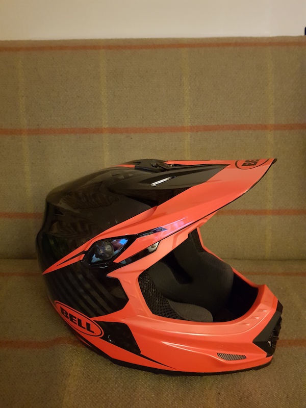 bell full 9 carbon helmet