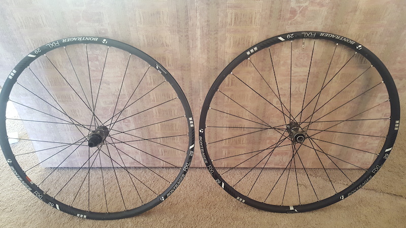 bontrager race lite tlr wheelset