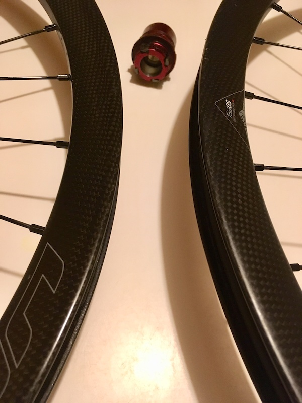 2016 Carbon Enduro wheelset