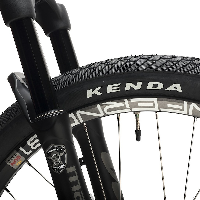 Kenda Kranium 26 x 2.1 tires
