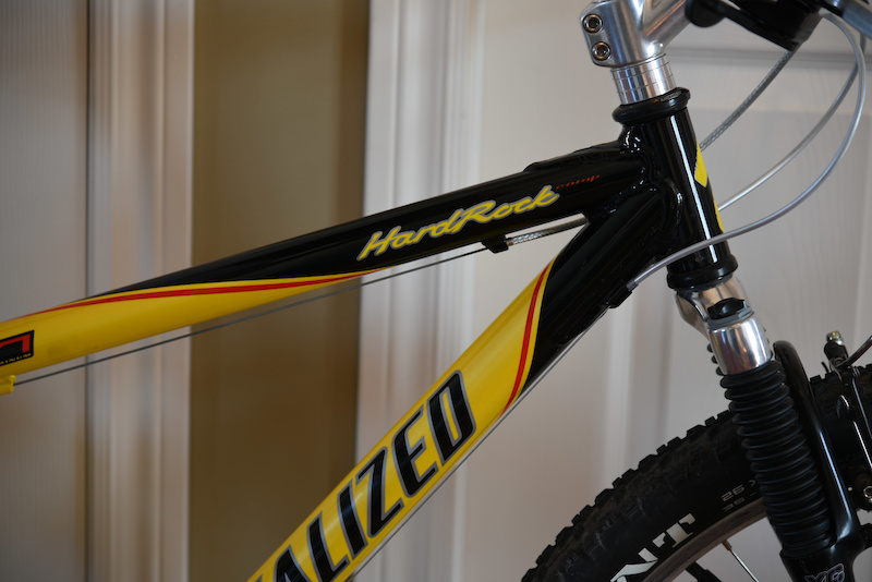 Specialized hr 2024 comp yellow