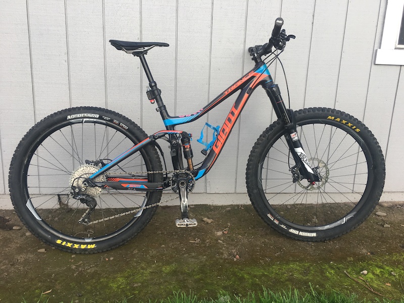 giant tracker sport road