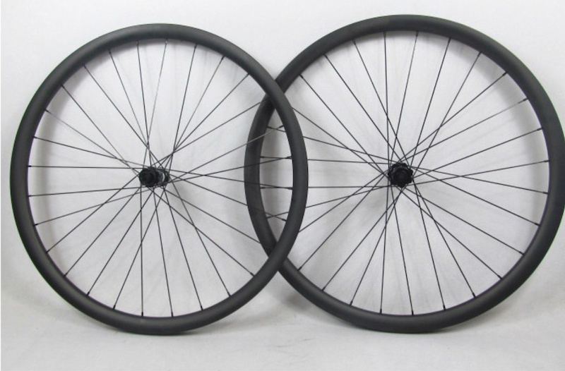 dt swiss carbon 29er wheels