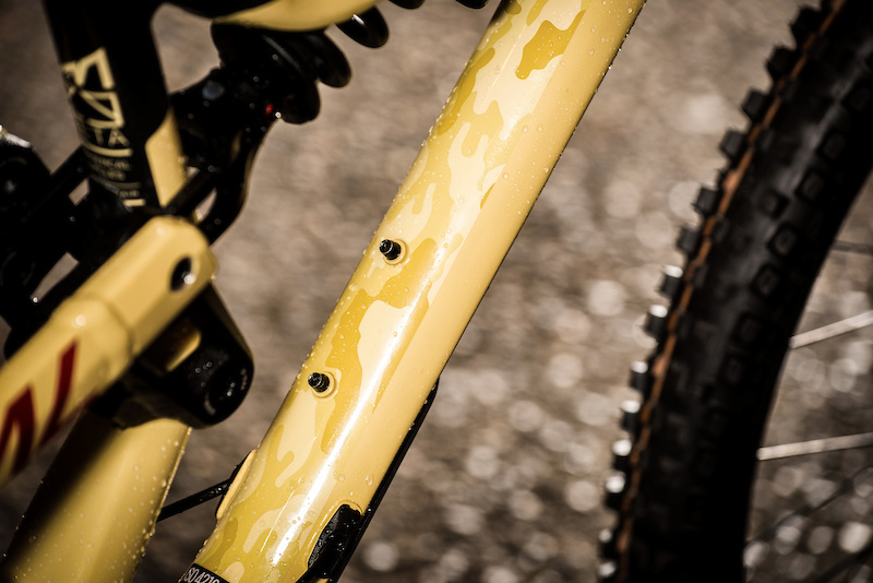 Commencal Teases a Brand New 29er Meta 