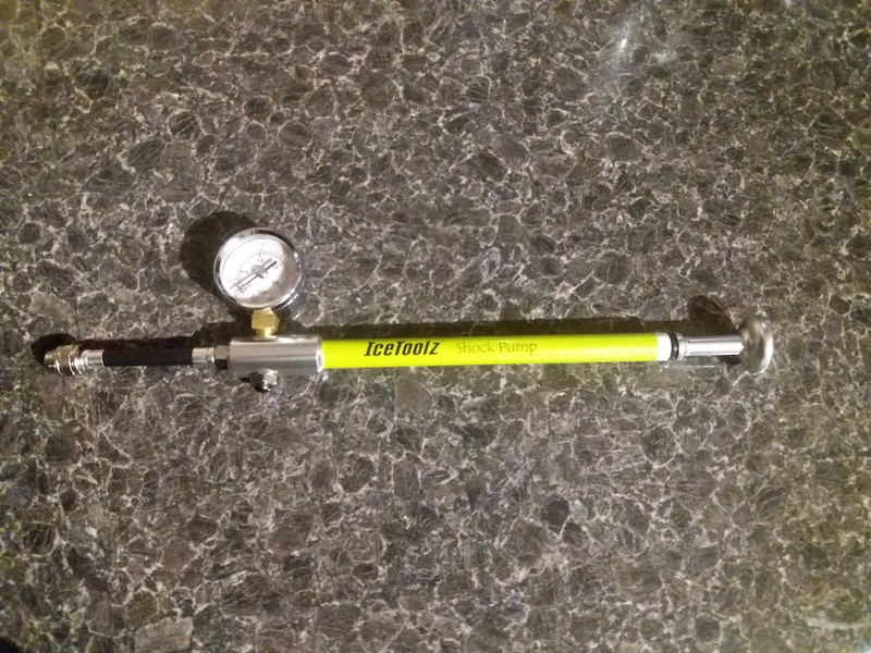 Icetoolz hotsell shock pump