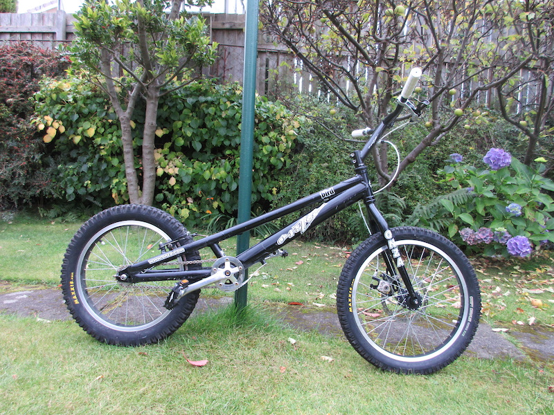 2011 Onza Bird 20 inch mod trials bike (the old, good one)