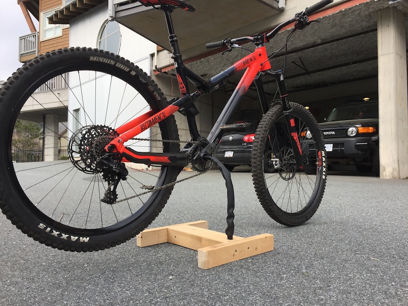bicycle tuning stand