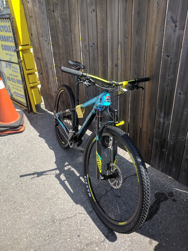 in Toronto, Ontario, Canada photo by zmcycle Pinkbike