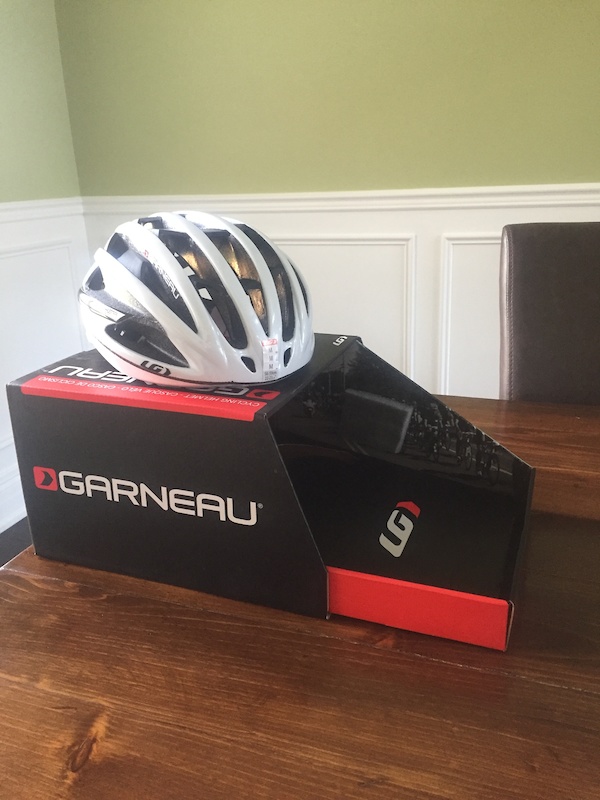 garneau course helmet