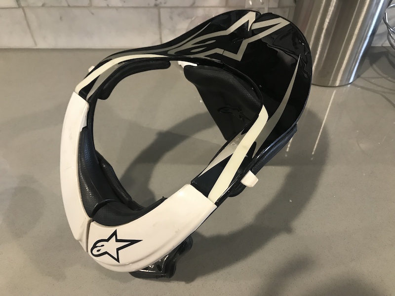 Alpinestars Bionic Neck Brace XS For Sale