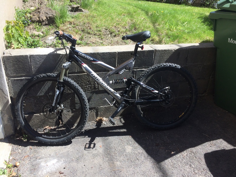 2002 Giant Warp DS 1 with hydraulic disks and Alex Rims For Sale