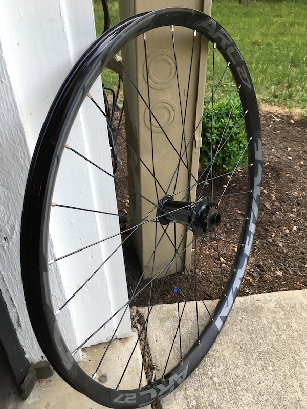 race face arc 27 wheelset