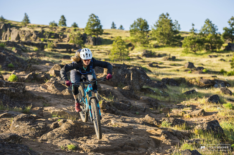 Nikki Rohan testing gear for the Spring 2018 Pinkbike Gear Review on "Little Moab" above Bingen, WA.
