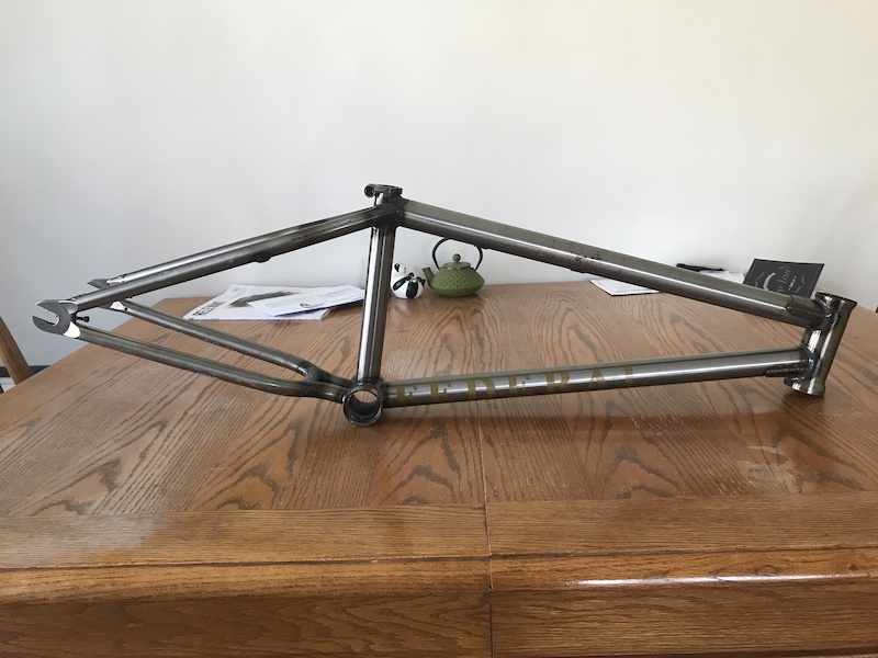 federal dan lacey frame