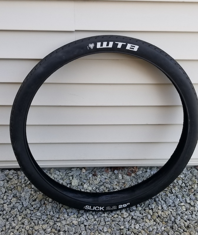 wtb slick 2.2 comp tire