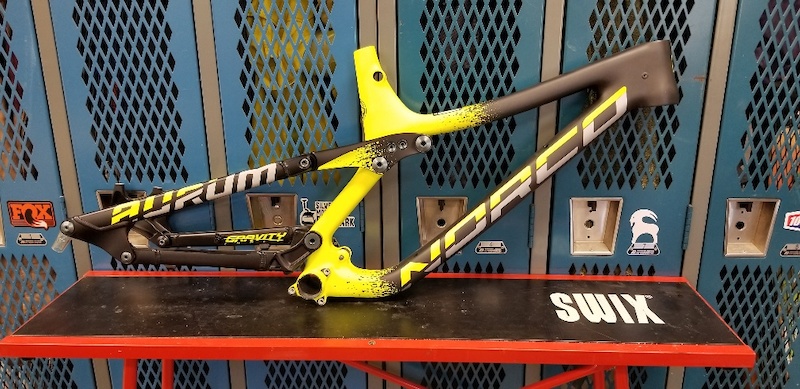 2016 Brand New NORCO AURUM Carbon. Shock included.