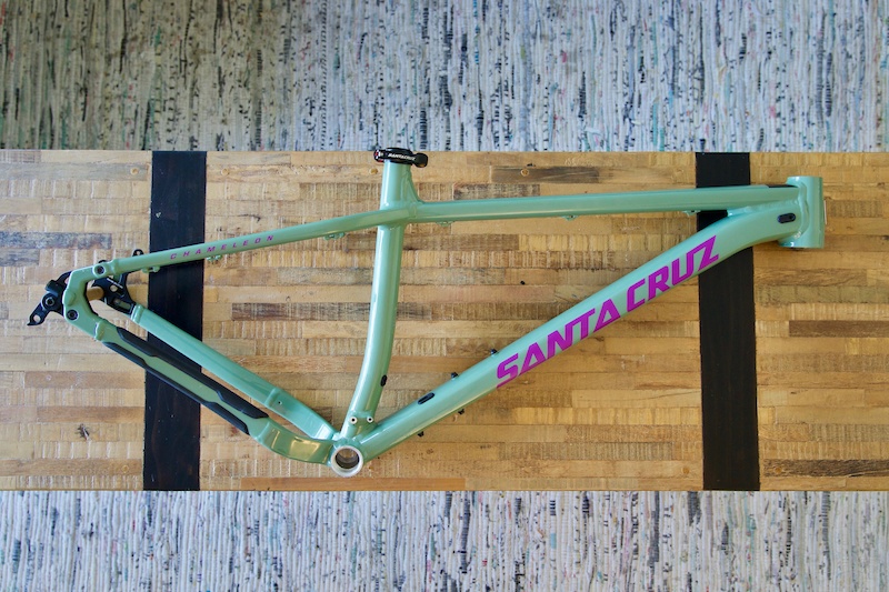 santa cruz chameleon frame bag