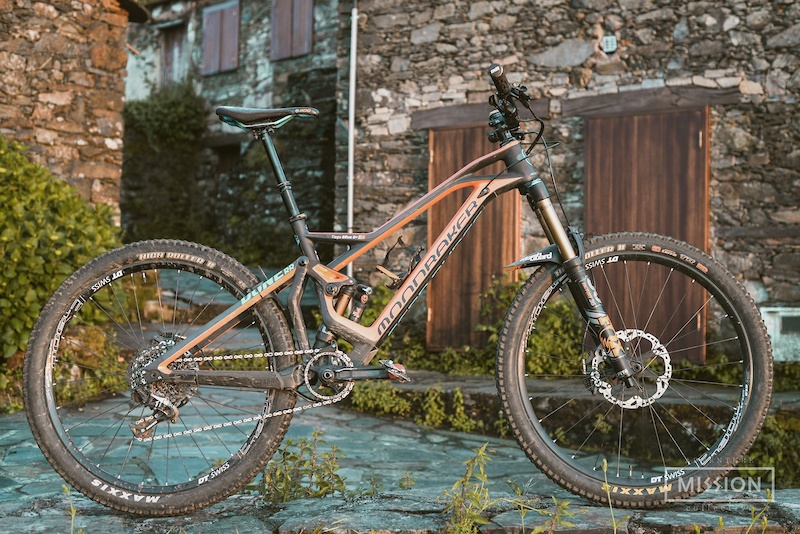 Mondraker dune carbon r 2017 hot sale