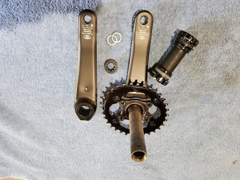 2018 Shimano XT M8000 Crankset w/BB (170mm) and 32T AB Oval
