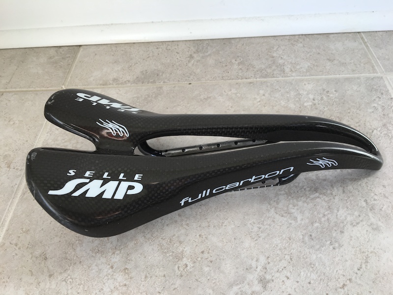 smp full carbon saddle