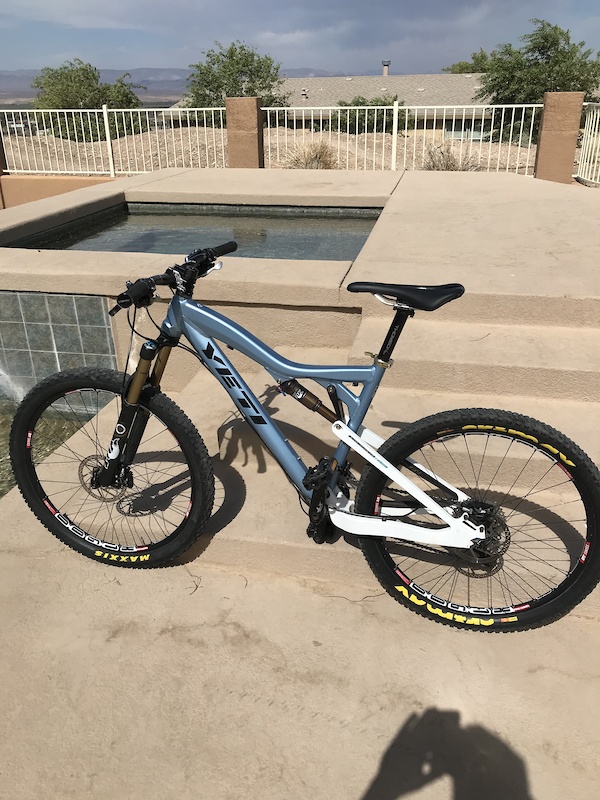 mens cycle price below 3000