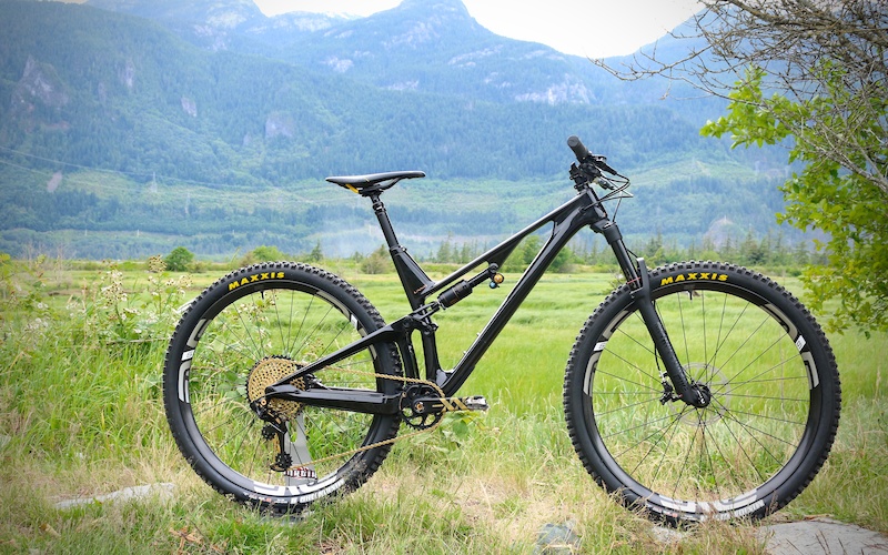 1000 dollar mountain bike