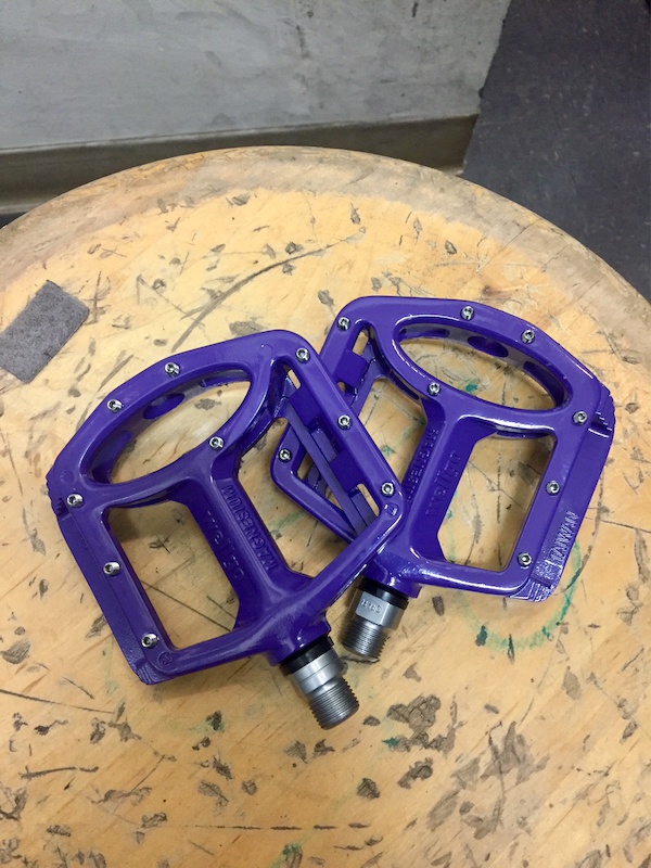 Purple Welgo MG-1 pedals