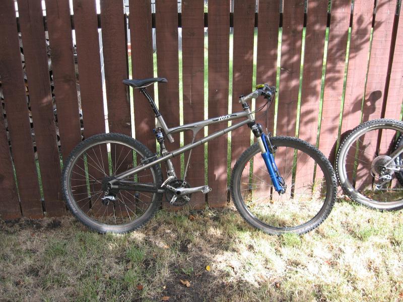 1998 Ibis Bow-ti
5 in travel, no pivots
24 lbs