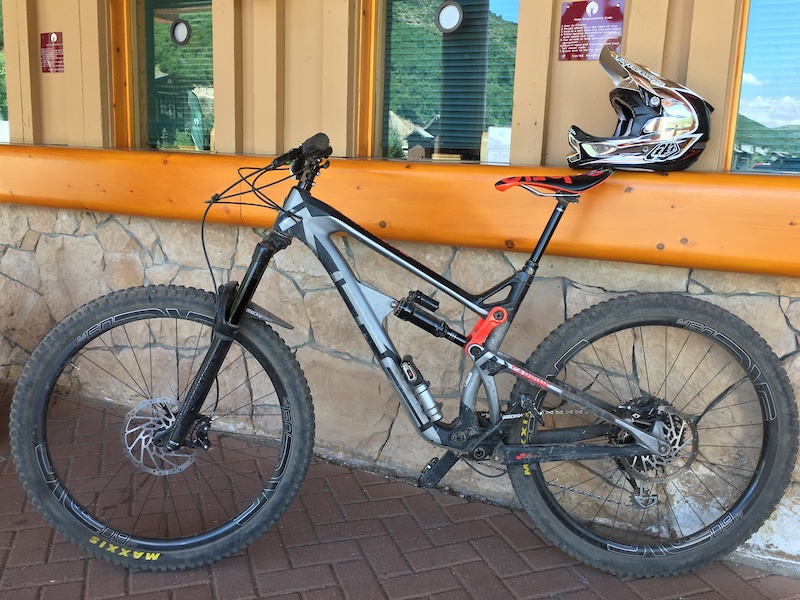 Took a break to eat lunch while riding at Deer Valley and decided to take a picture.