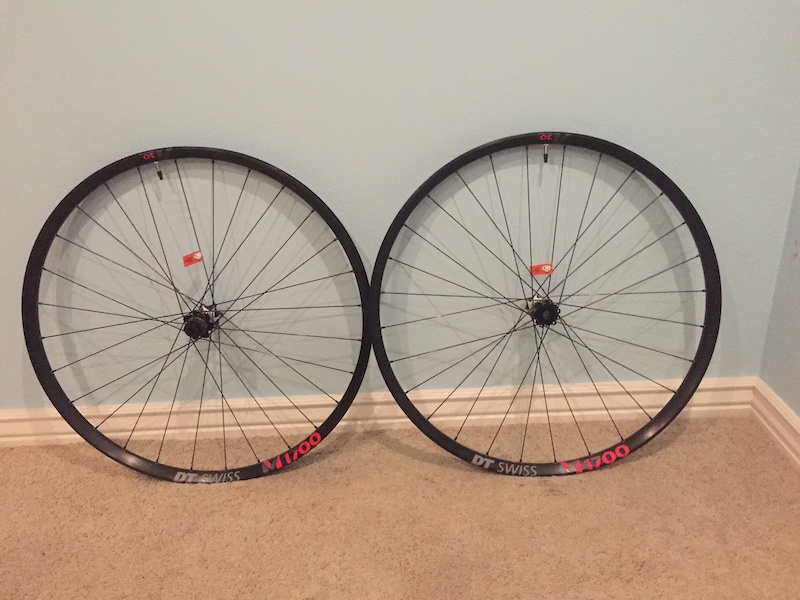 dt m1700 wheelset