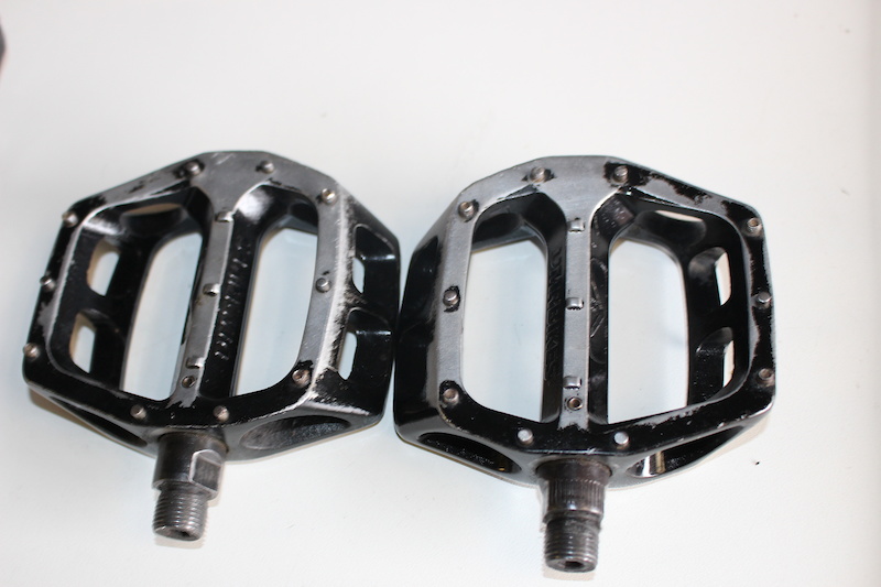 DMR V8 Pedals For Sale