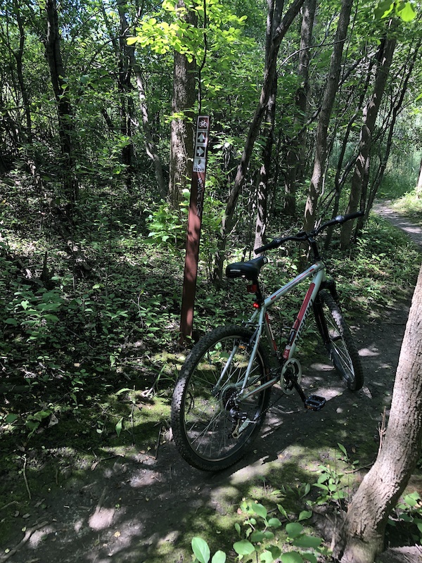 oakwell hall mountain bike trail