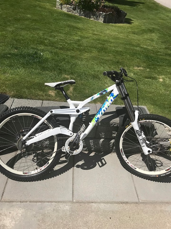 in Fruitvale, British Columbia, Canada photo by kian44 Pinkbike